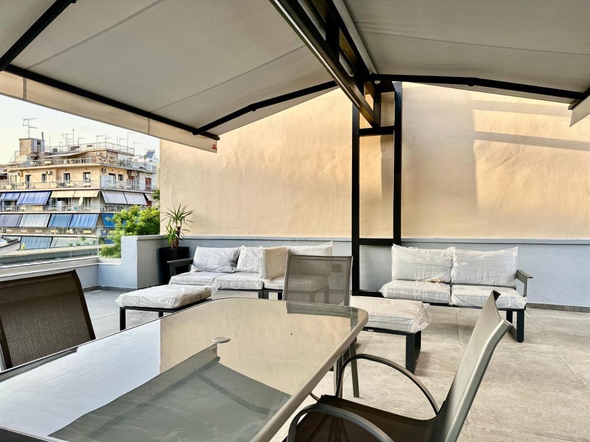 T&T Luxury Apartments - Rooftop Jacuzzi أثينا المظهر الخارجي الصورة