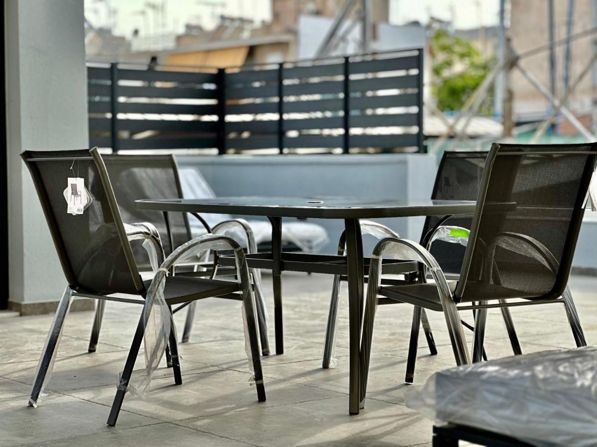 T&T Luxury Apartments - Rooftop Jacuzzi أثينا المظهر الخارجي الصورة