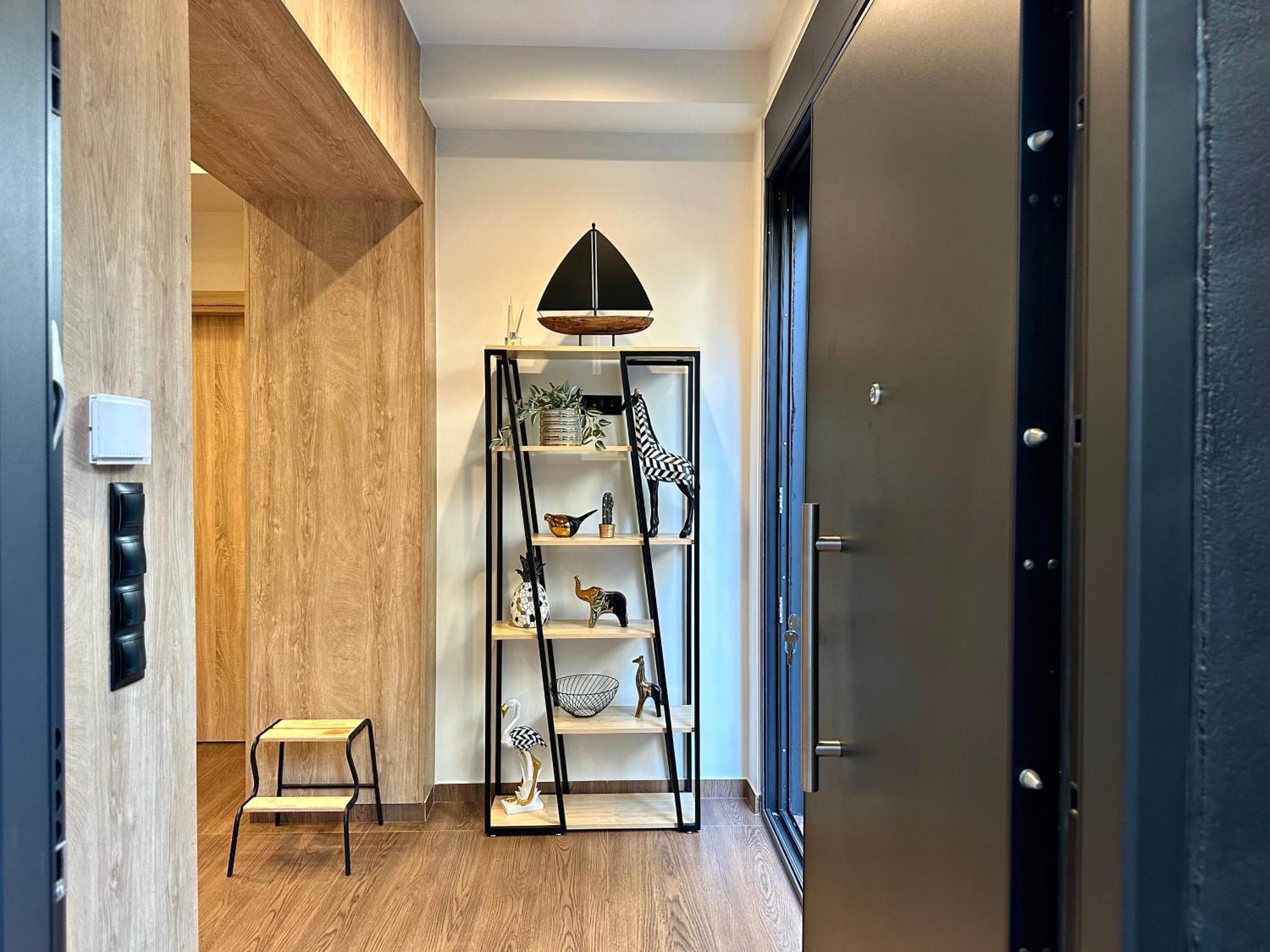 T&T Luxury Apartments - Rooftop Jacuzzi أثينا المظهر الخارجي الصورة